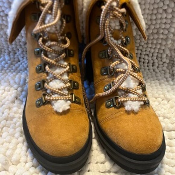 NWOB Rampage Women's Sage Lug Sole Hiker Booties Size 6.5 Brown - Picture 10 of 14